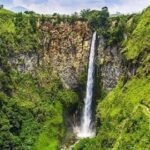 Hiburan di Air Terjun